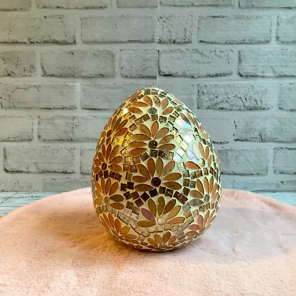 MADE IN INDIA 8in Mosaic Egg Decor